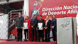 Alexandra Grande y Jesús Altamirano recibieron Laureles Deportivos
