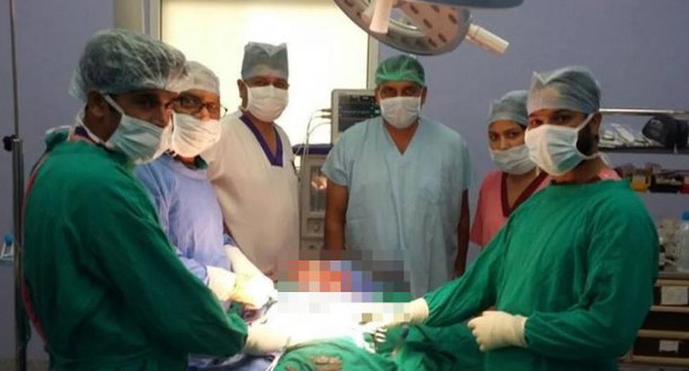 Médicos operaron a policía que se tragó 40 cuchillos. (Foto: Hospital Amritsar corporativa, Amritsar, India)