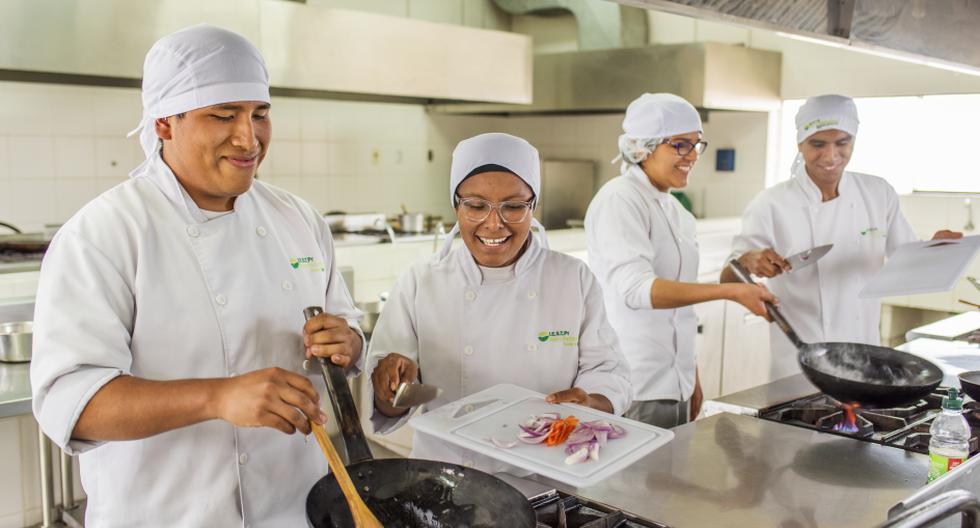 20 años después, la Fundación Pachacútec cosecha éxitos y trabaja por los sueños de nuevos cocineros.
