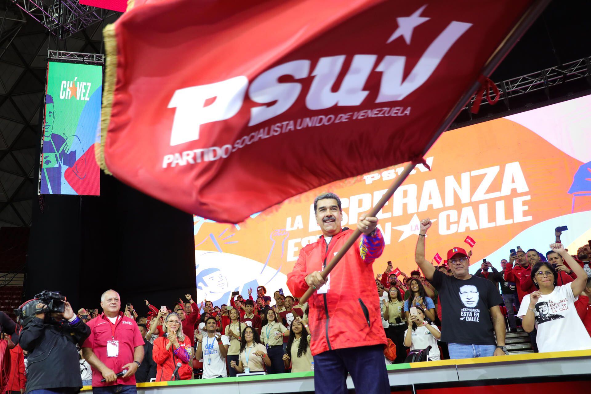 Nicolás Maduro durante un acto del Partido Socialista Unido de Venezuela (PSUV) en el que fue elegido candidato presidencial para las elecciones de este 2024. (EFE).