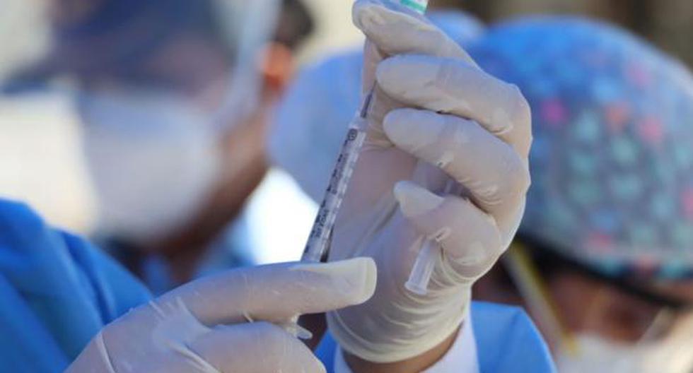 Ministro de Salud reitera efectividad de vacuna china de Sinopharm. (Foto: Andina)