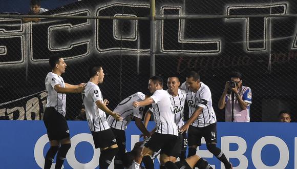 Libertad venció 2-0 a Rosario Central en el Defensores del Chaco por la Copa Libertadores 2019. (Foto: AFP)