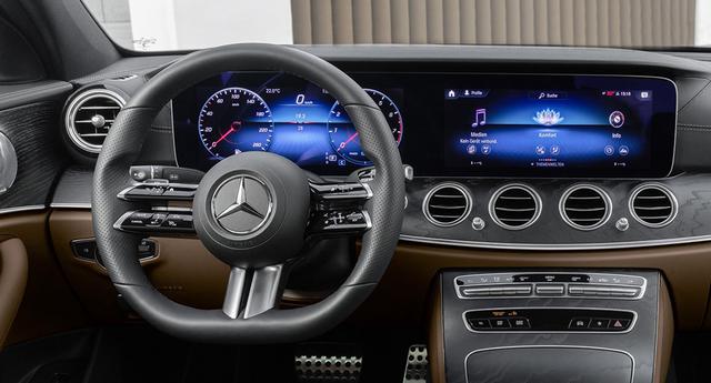 El Mercedes-Benz Clase E llegará con una nueva generación de volantes con múltiples funciones táctiles. (Fotos: Mercedes-Benz).