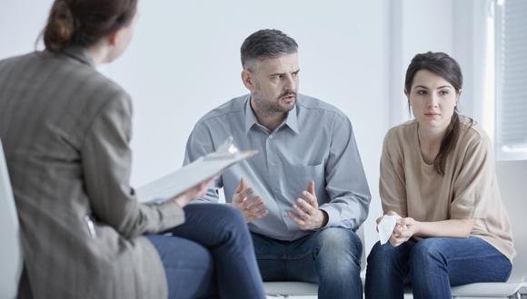 Claudia Tassara nos advierte que el éxito de una terapia de pareja, está muy relacionada con el momento en el que la pareja decide pedir ayuda (Foto: iStock)