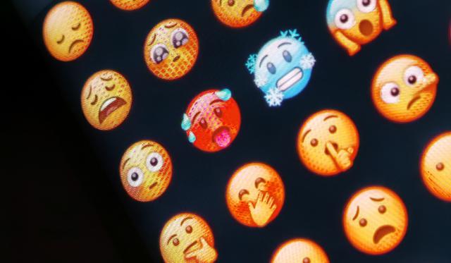 Many are confused and claim that this emoji expresses fatigue.  Know what it really is.  (Photo: MAG)