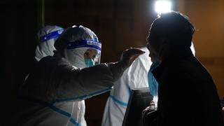 China amplía la cuarentena mientras el coronavirus repunta en Europa y Estados Unidos