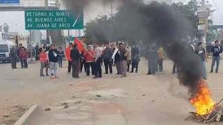 Alza de peajes: protestan en Puente Piedra contra Rutas de Lima