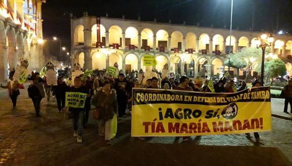 El alcalde provincial de Arequipa, Omar Candia Aguilar, pidió levantar la medida de protesta contra el proyecto Tía María (Foto: Zenaida Condori).