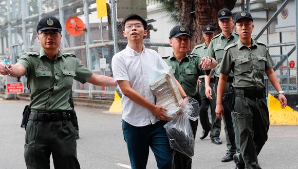 Hong Kong libera al célebre activista Joshua Wong y se suma a protestas. (Reuters).