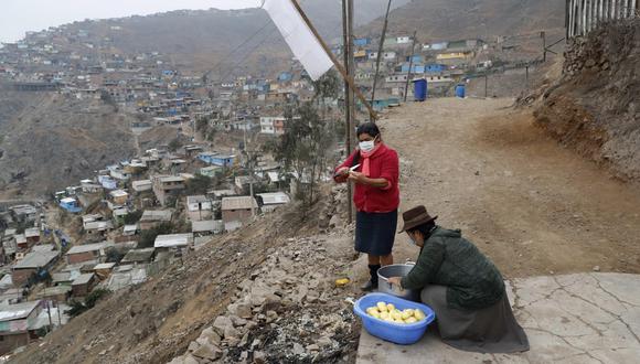 “Lo que nos dicen esos cálculos, por ejemplo, es que en el 2019 se registró un 20,2% de hogares en condición de pobreza, pero que un 34% adicional eran vulnerables”. (Foto referencial: EFE).