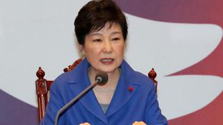 Surcorea: Presidenta se disculpó y cedió cargo tras impeachment