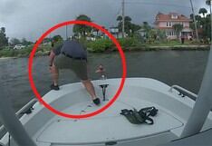 Policía de Florida se lanza al agua para atrapar a sospechoso de robo en barco