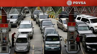 Falta de combustible obliga a racionar gasolina en Venezuela