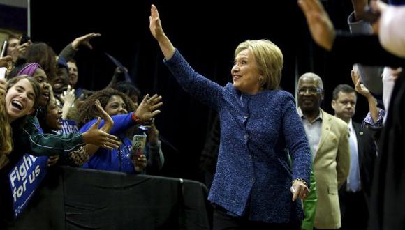Supermartes: Afroamericanos dan victoria a Clinton en Alabama