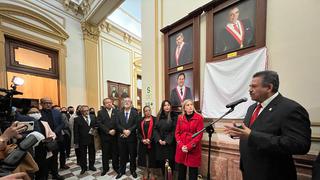 Manuel Merino devela un cuadro con su imagen en la galería de expresidentes del Congreso