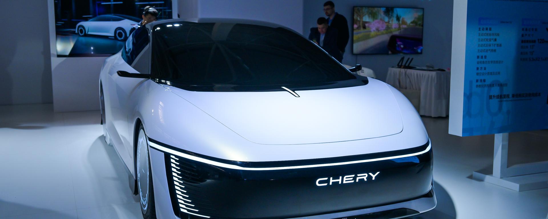 Con inteligencia artificial y carga ultra rápida: así son los nuevos automóviles que presentó Chery en China | FOTOS