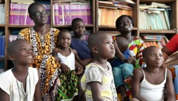 El refugio para los niños "malditos" en Costa de Marfil