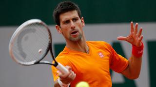 Djokovic debutó con contundente triunfo en Roland Garros