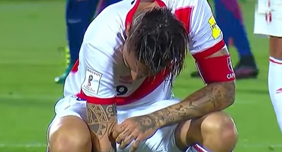 Paolo Guerrero reflejó la sensación de todo un país que lamentó una nueva derrota de la Selección Peruana. (Foto: Captura)