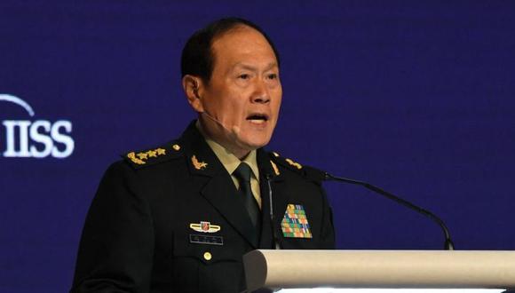 El ministro de Defensa de China, Wei Fenghe, habla en la cumbre del Diálogo de Shangri-La en Singapur.