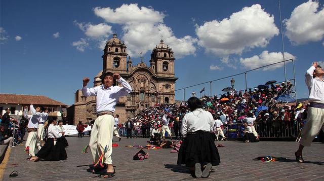 Cusco celebra su mes jubilar con coloridas danzas [FOTOS] - 2