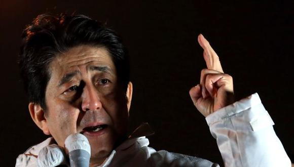 Twitter: ministro japonés aseguró pagar membresía a red social