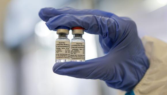 Imagen del Fondo de Inversión Directa de Rusia muestra la vacuna contra el coronavirus, que viene siendo desarrollada por el Instituto de Investigación de Epidemiología y Microbiología de Gamaleya. (Foto: AFP / Russian Direct Investment Fund).