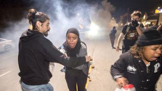 EE.UU.: Policía usó gas lacrimógeno en protesta en California