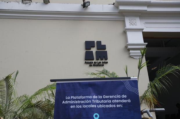 La Municipalidad de Miraflores informó a través de sus redes sociales que, con el fin de mejorar la atención a los residentes, han habilitado este local adicional para el pago de tributos (foto: Jorge Cerdán).