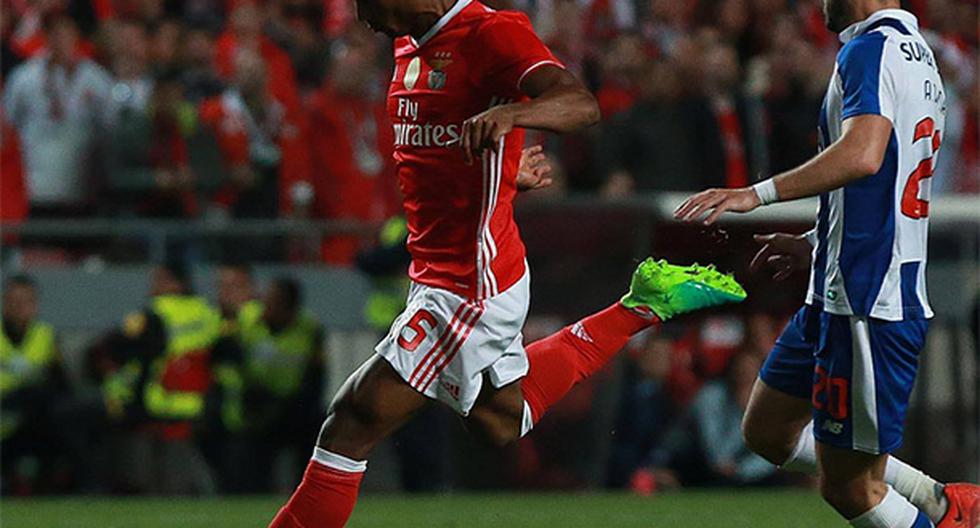 André Carrillo jugó los últimos tres minutos en el empate del Benfica ante Porto. (Foto: Benfica)