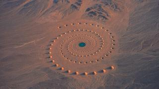 ¿Qué es esta extraña espiral en medio del desierto de Egipto?