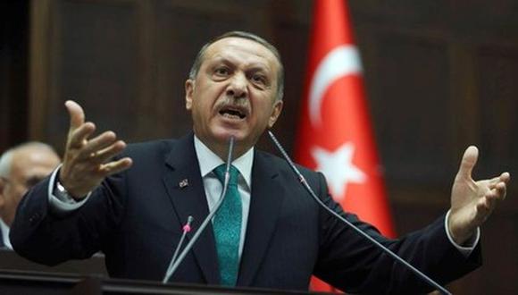 Turquía suspende relaciones al más alto nivel con Holanda