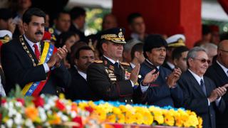 Desfile cívico - militar en honor al fallecido Hugo Chávez