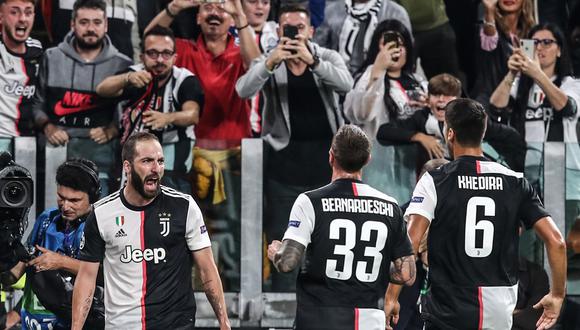 Gonzalo Higuaín puso el 1-0 de Juventus frente al Bayer Leverkusen en el marco de la Champions League. (Foto: AFP / Isabella BONOTTO)