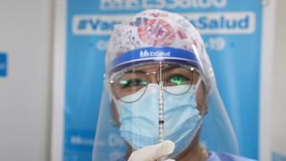 COVID-19: EsSalud culminó la primera fase de vacunación al personal de primera línea en regiones