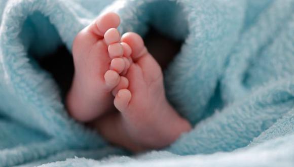 Los bebés humanos deben realizar varias rotaciones durante su pasaje por el canal de parto.