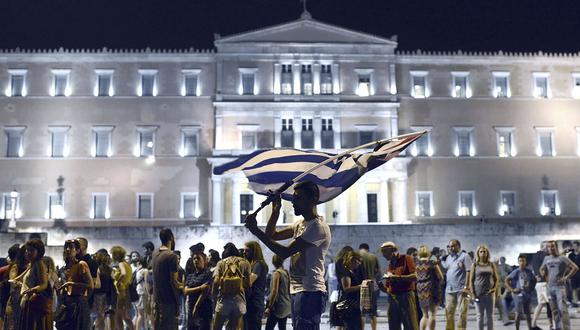 Crisis en Grecia: Miles marchan contra políticas de austeridad - 5