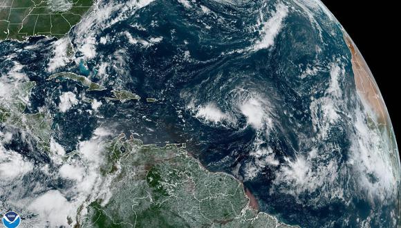 El Centro Nacional de Huracanes informó de la formación de la depresión tropical número 7 al este de las Antillas Menores, que se convirtió en tormenta tropical el jueves con el nombre de Fiona. (Foto: EFE/ NOAA-NHC)