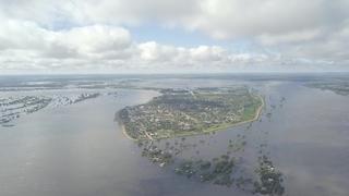 Alberdi, ciudad paraguaya convertida en isla por las inundaciones