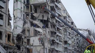 Unión Europea: el ataque ruso contra edificio en Dnipro es un “crimen de guerra”