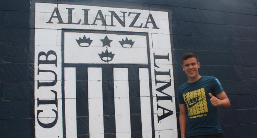 El joven volante hizo su debut con Alianza Lima