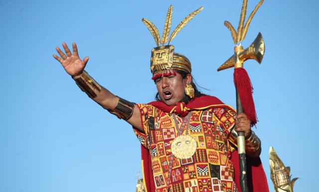 El inca es el personaje principal de la celebración del Inti Raymi. Su figura imponente llama la atención de todas las personas que presencian el acto en vivo (Foto: jorge.cerdan/@photo.gec)
