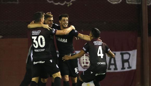 Lanús ganó por penales 4-3 a San Lorenzo y sigue en Libertadores. (Foto: AFP)