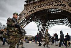 Francia refuerza seguridad para Navidad con 120.000 policías para evitar atentados