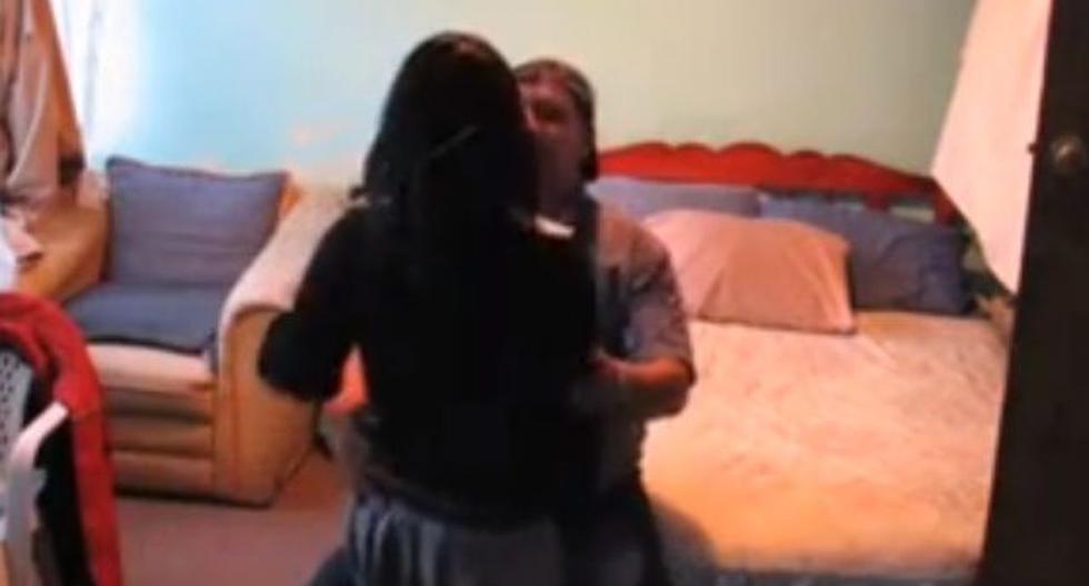 Indignación por video que muestra a pedófilo con 5 niñas. (Foto: Captura de YouTube)