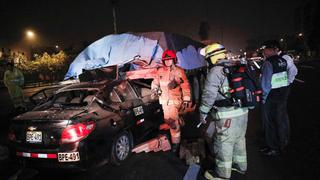 Surco: dos personas muertas y una herida en accidente en la Panamericana Sur