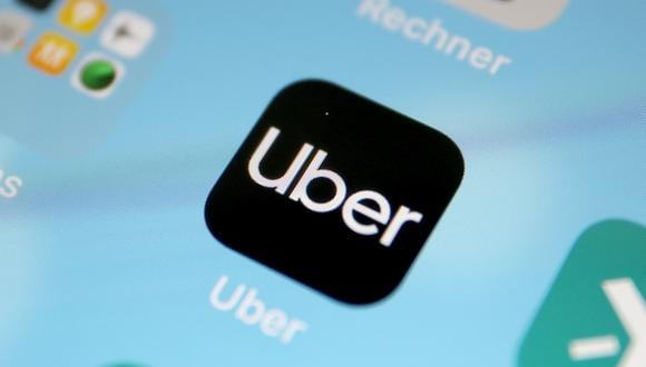Uber pondría publicidad en sus apps para abaratar los cobros hacia los usuarios.