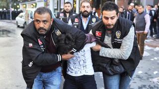 Turquía: Echan a periodistas críticos a 4 días de elecciones