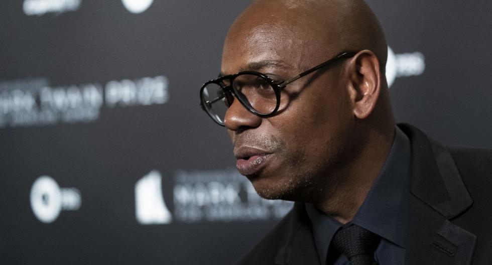 Dave Chappelle is attacked at an event by an unknown person
