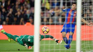 Barcelona: Suárez provocó autogol ante Gijón con esta jugada